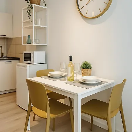 Intero - Parking - Wifi - Comfort Apartment